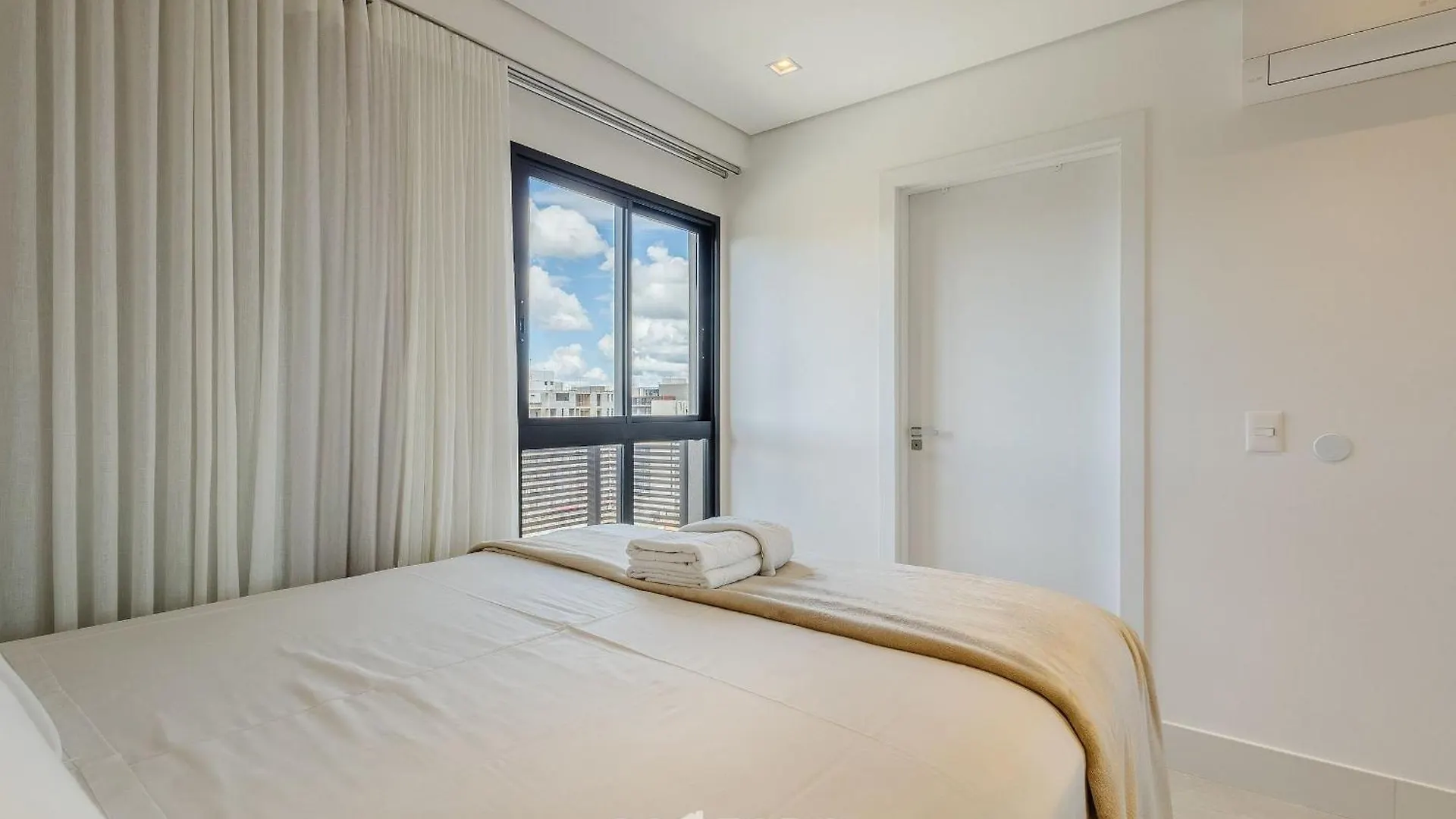 公寓 Epk - Apartamentos Em Cond C/ Piscina Em 巴西利亚