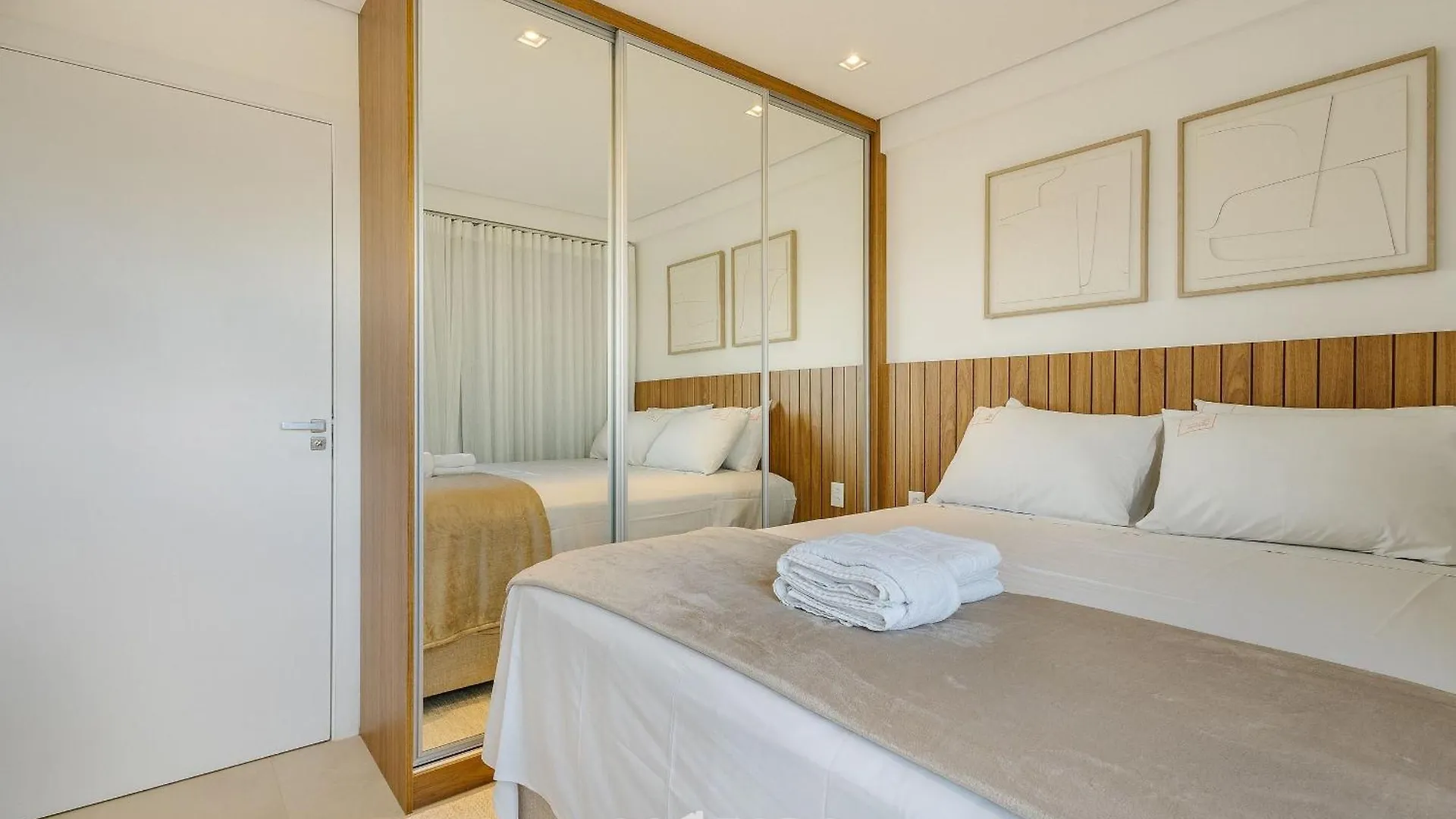 Epk - Apartamentos Em Cond C/ Piscina Em 巴西利亚