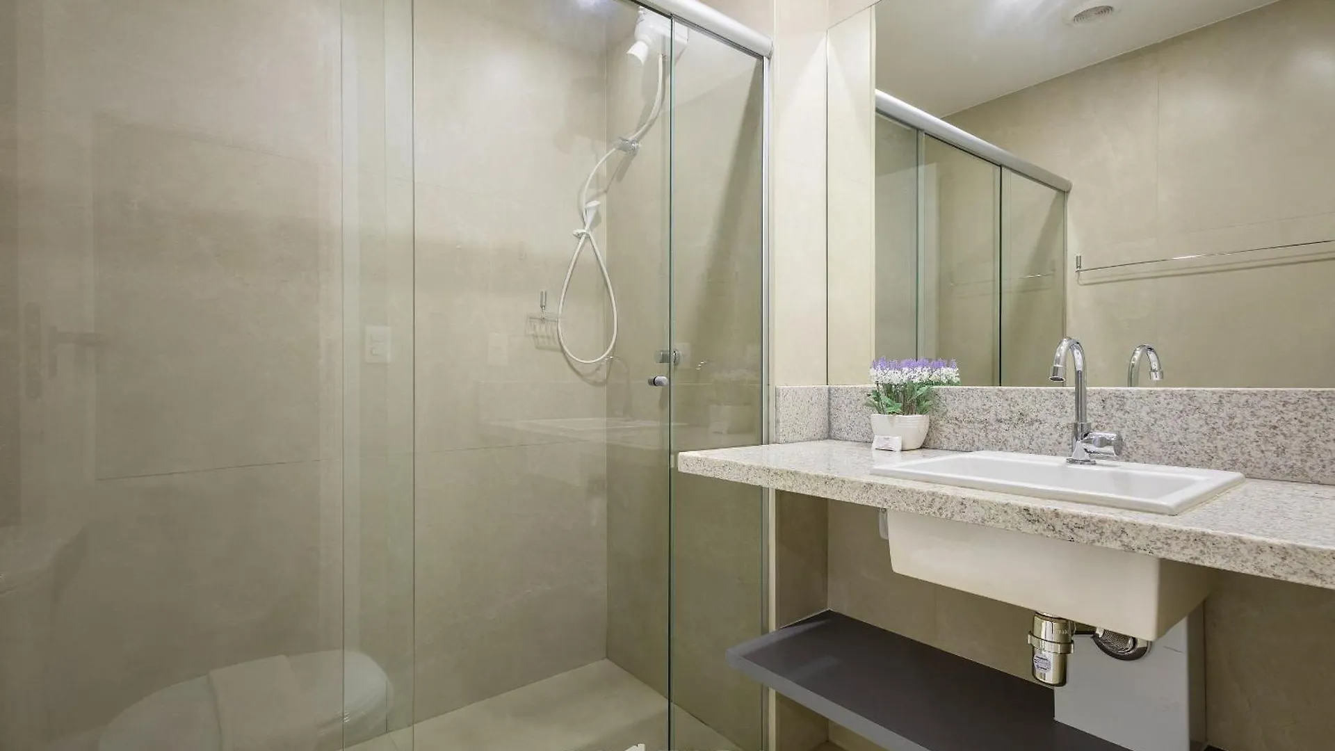 Epk - Apartamentos Em Cond C/ Piscina Em 巴西利亚